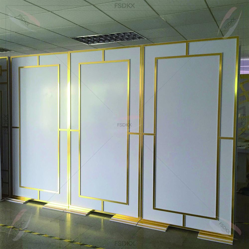 Shiny Gold Party Supplies Back - đánh giá và giá Event Party Supply Rental